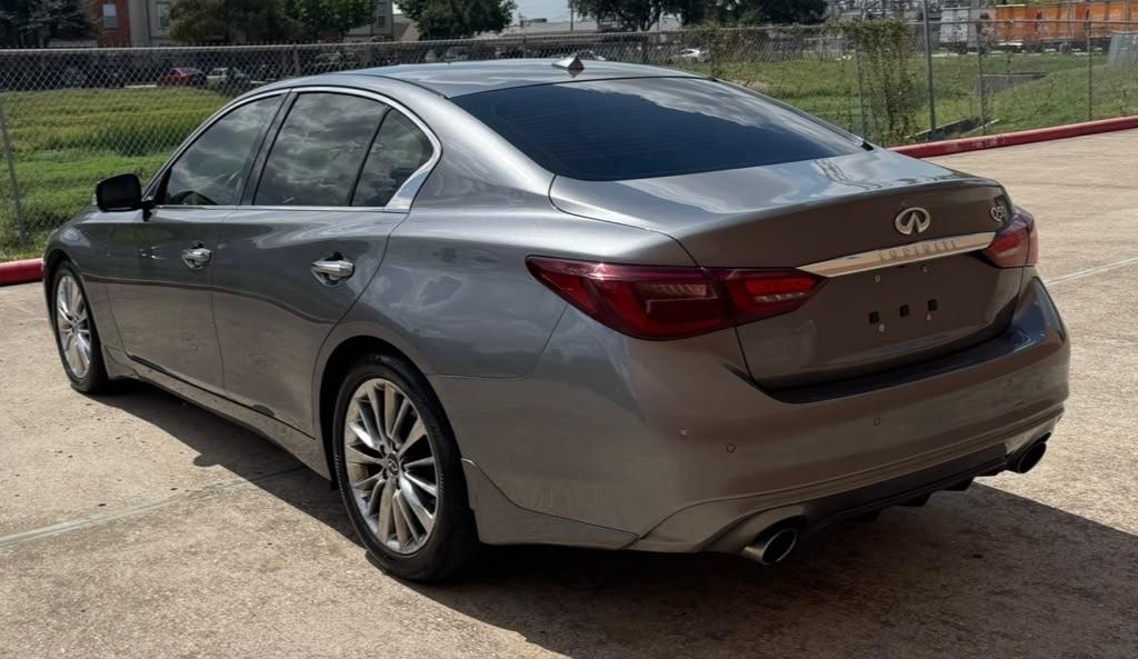 Infiniti Q50 3.0t LUXE RWD 2021