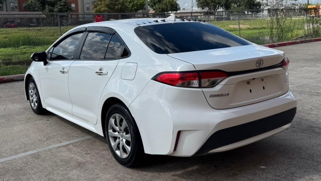 Toyota Corolla LE CVT (Natl) 2021