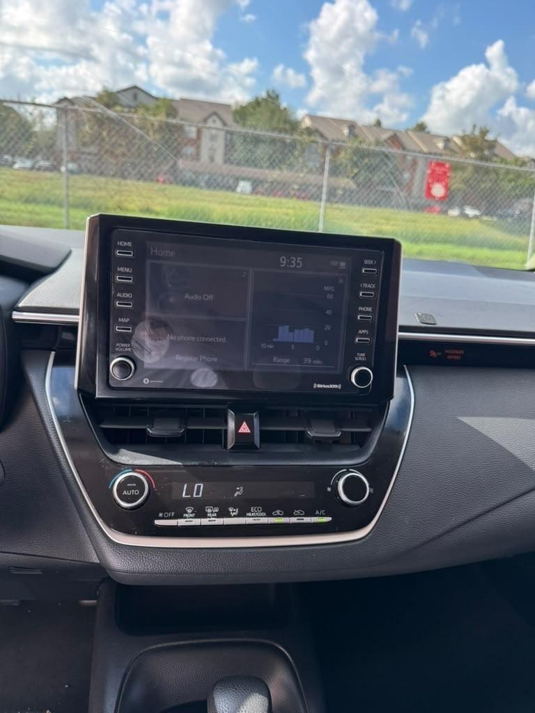 Toyota Corolla LE CVT (Natl) 2021