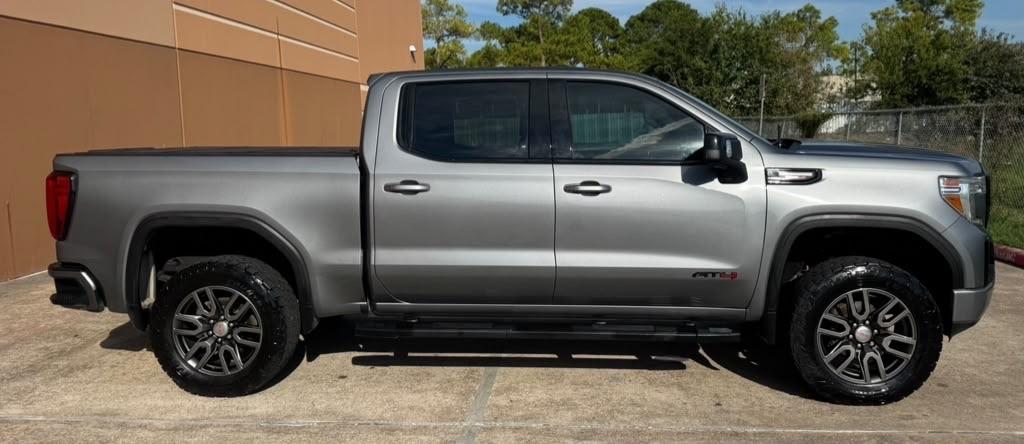 GMC Sierra 1500 4WD Crew Cab 147" AT4 2020