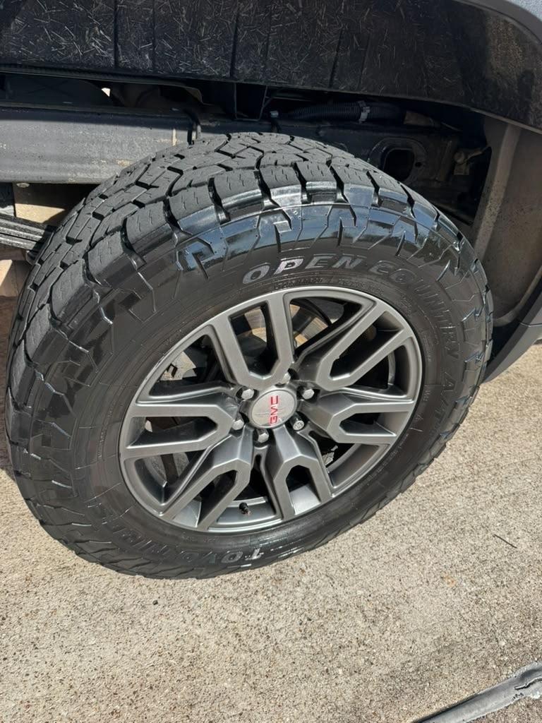 GMC Sierra 1500 4WD Crew Cab 147" AT4 2020