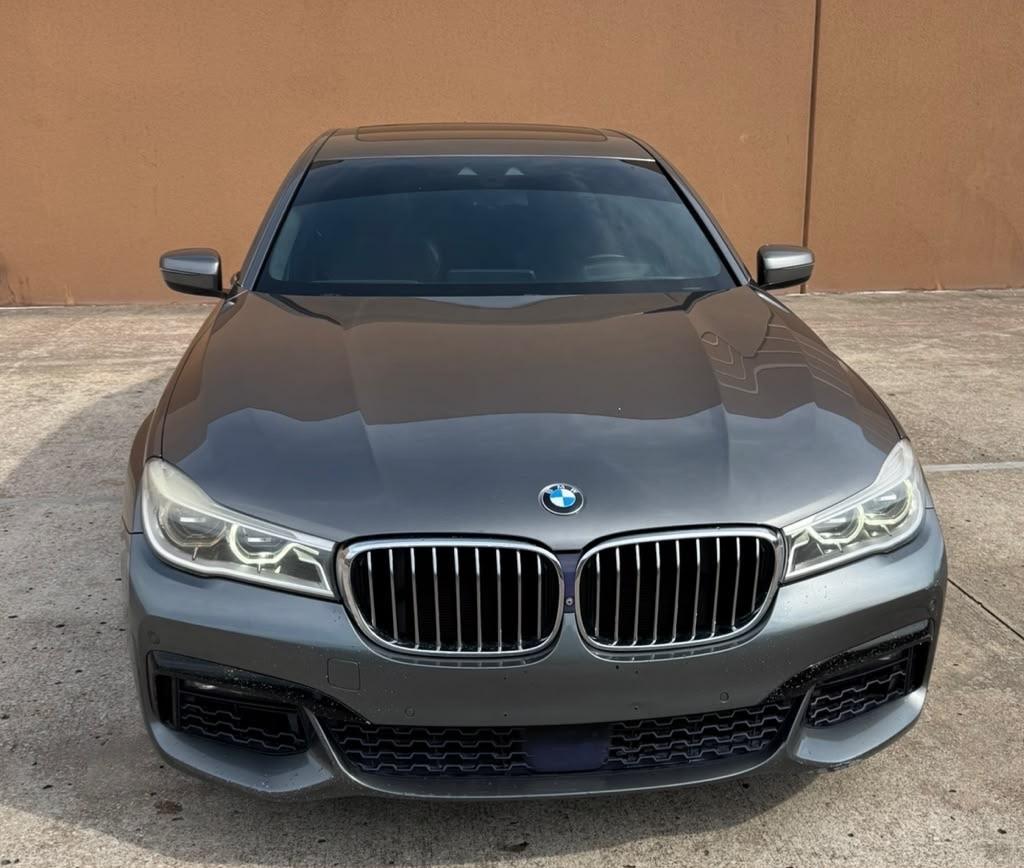BMW 7 Series 4dr Sdn 750i xDrive AWD 2016