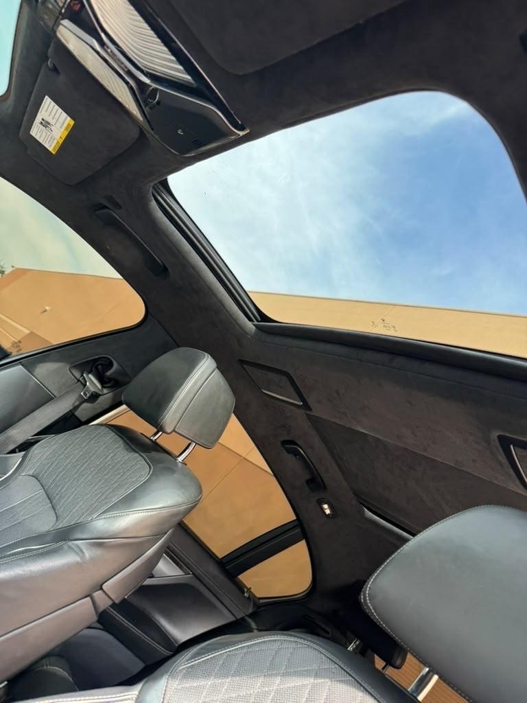 BMW 7 Series 4dr Sdn 750i xDrive AWD 2016