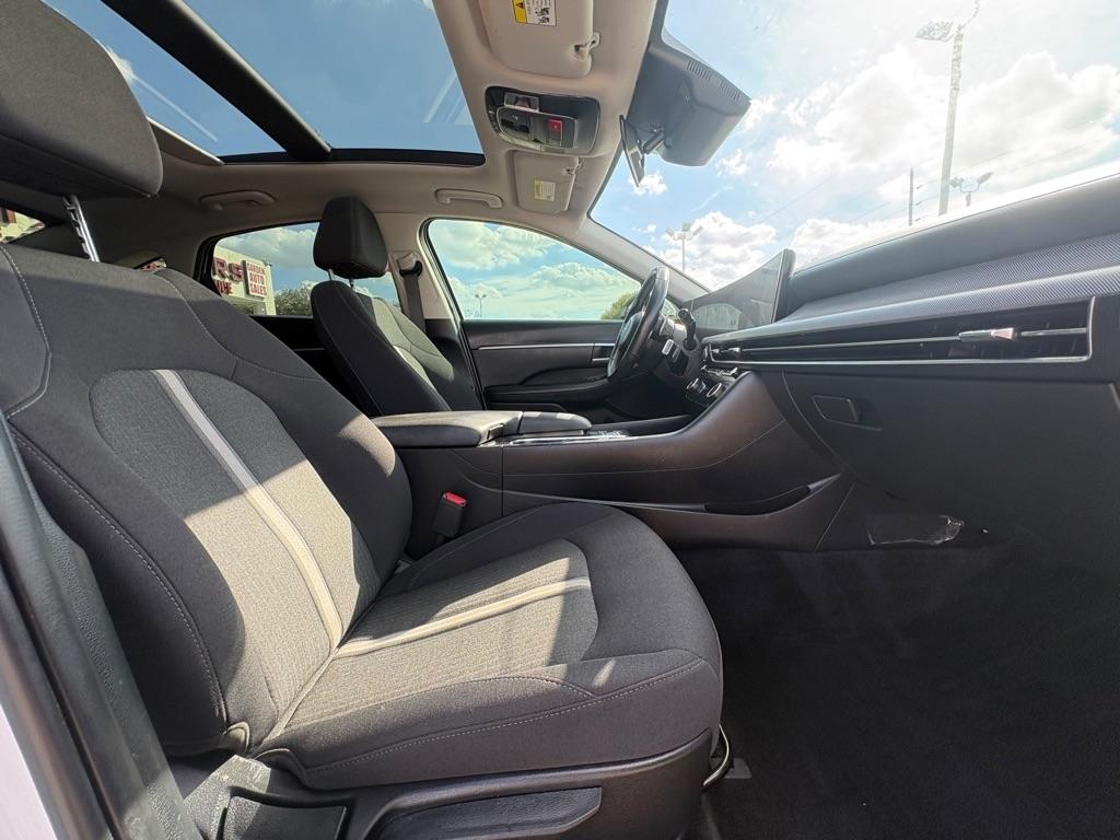 Hyundai Sonata SEL Convenience FWD 2025