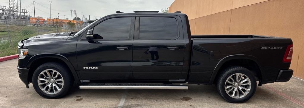 RAM 1500 Laramie 4x4 Crew Cab 6'4" Box 2020