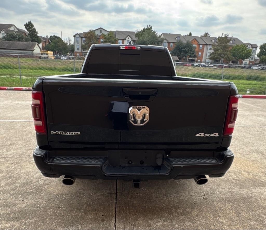 RAM 1500 Laramie 4x4 Crew Cab 6'4" Box 2020