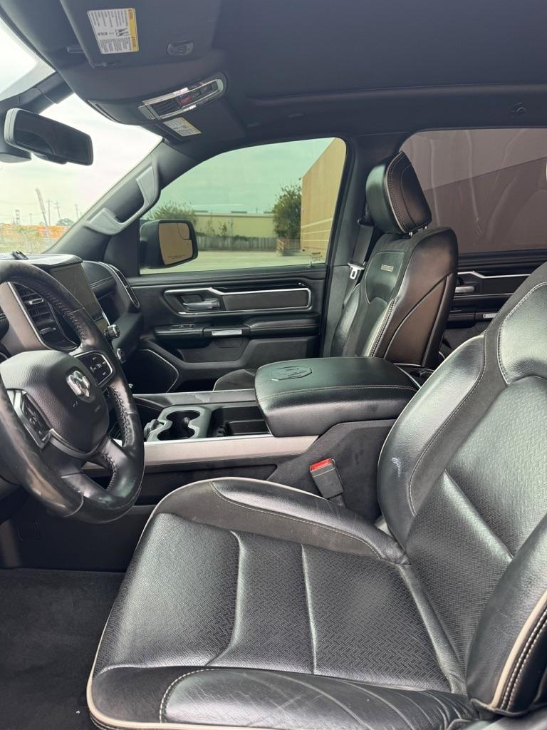 RAM 1500 Laramie 4x4 Crew Cab 6'4" Box 2020