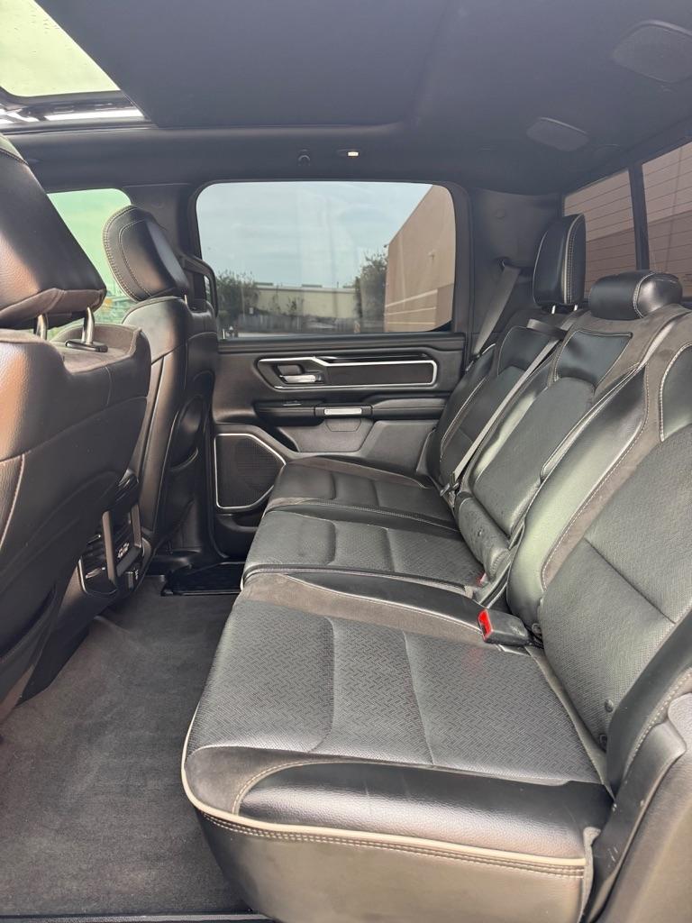 RAM 1500 Laramie 4x4 Crew Cab 6'4" Box 2020