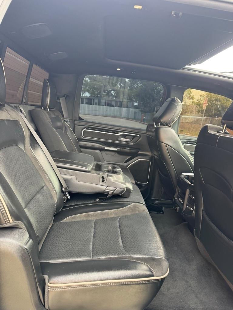 RAM 1500 Laramie 4x4 Crew Cab 6'4" Box 2020