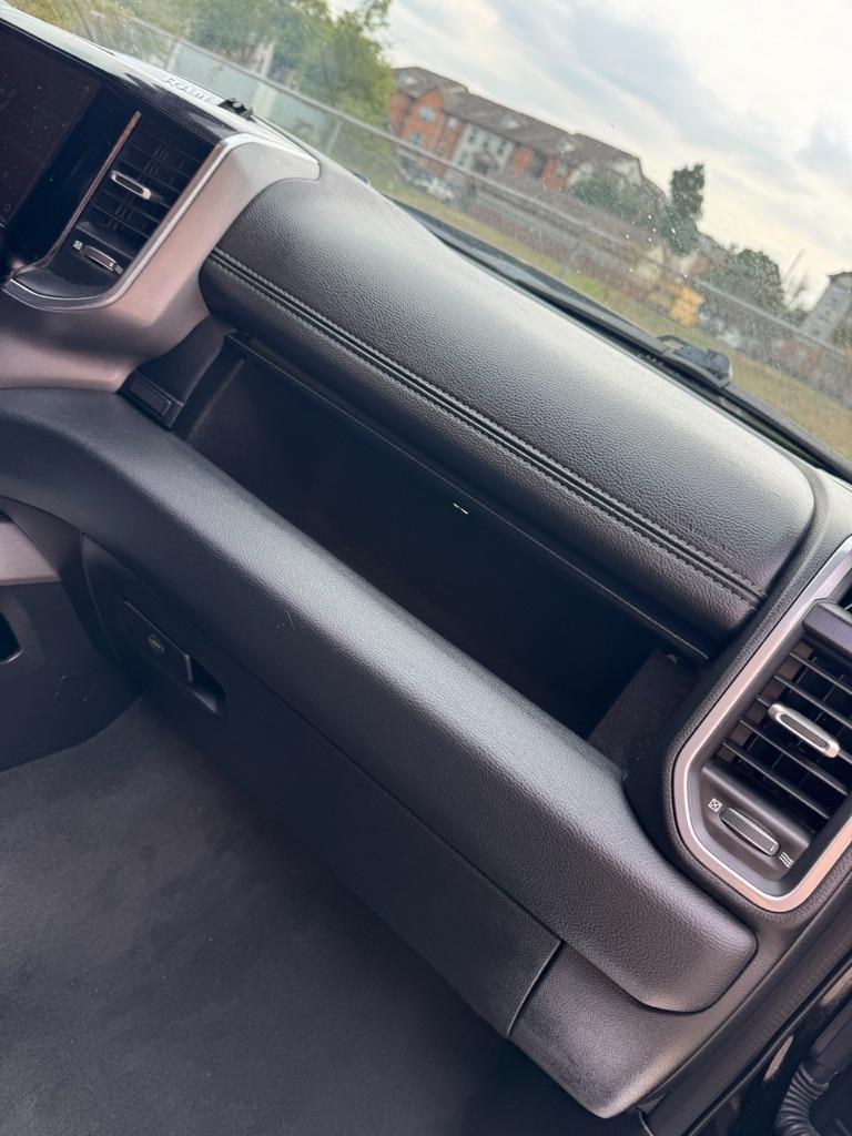 RAM 1500 Laramie 4x4 Crew Cab 6'4" Box 2020