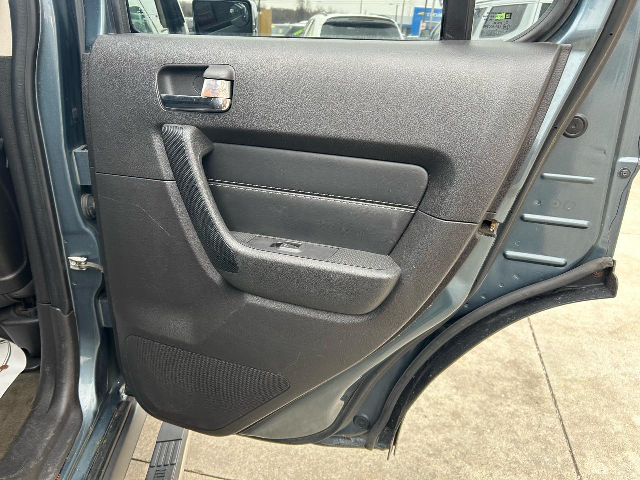 HUMMER H3 Base 2006