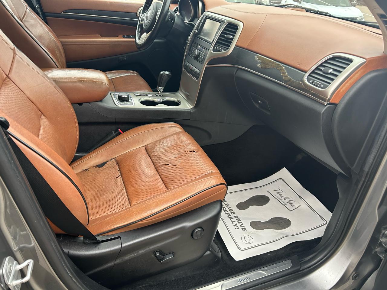 Jeep Grand Cherokee  2011