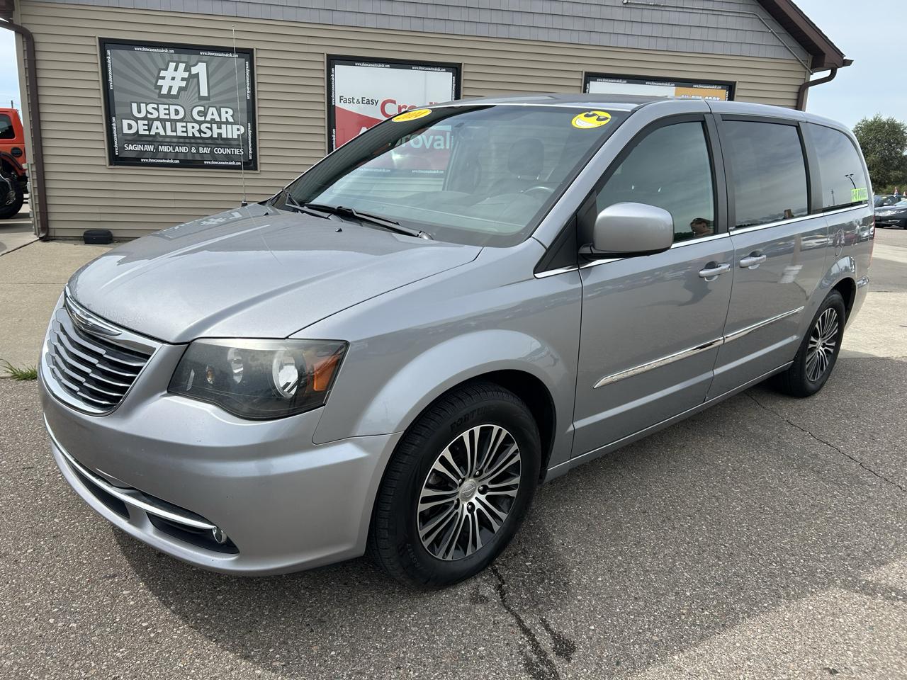 2014 Chrysler Town & Country S