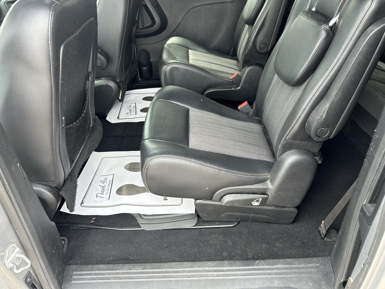 Chrysler Town & Country S 2014