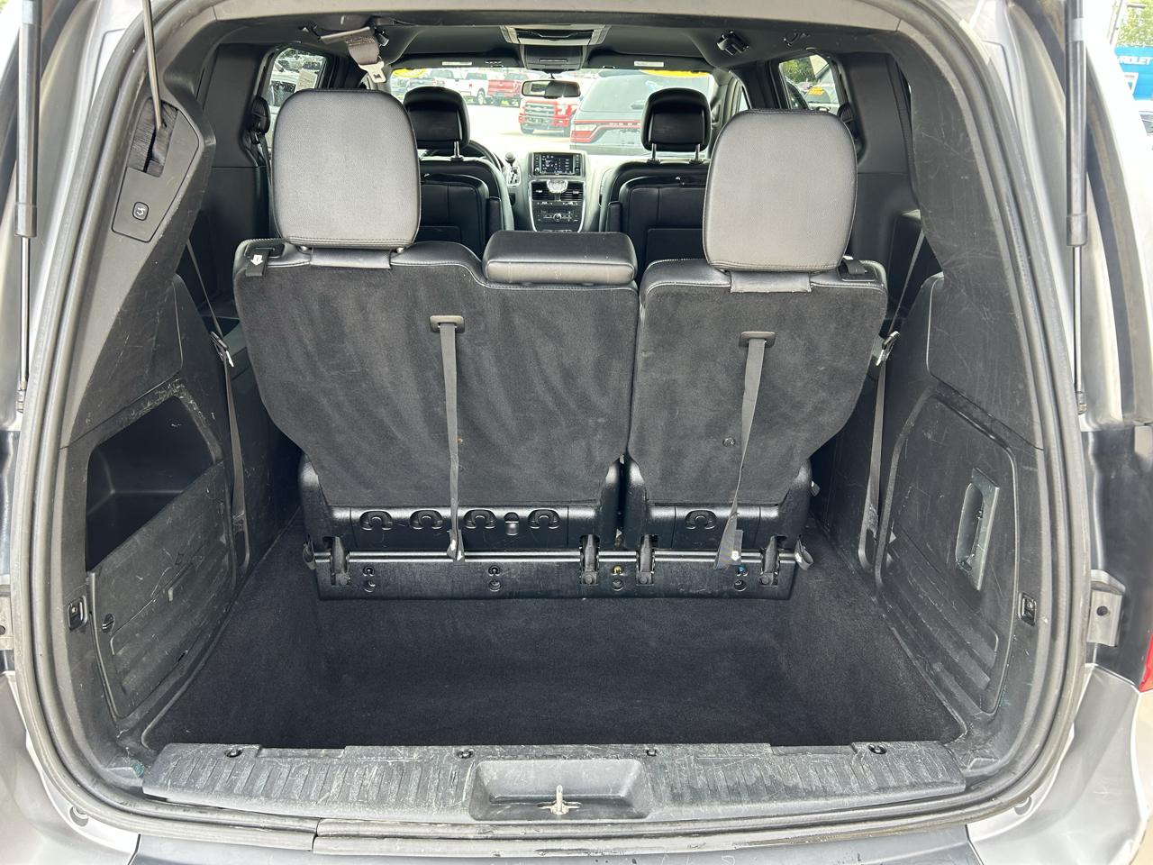 Chrysler Town & Country S 2014