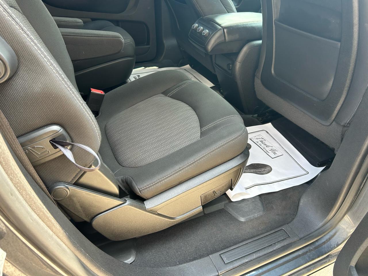 Chevrolet Traverse 1LT 2013