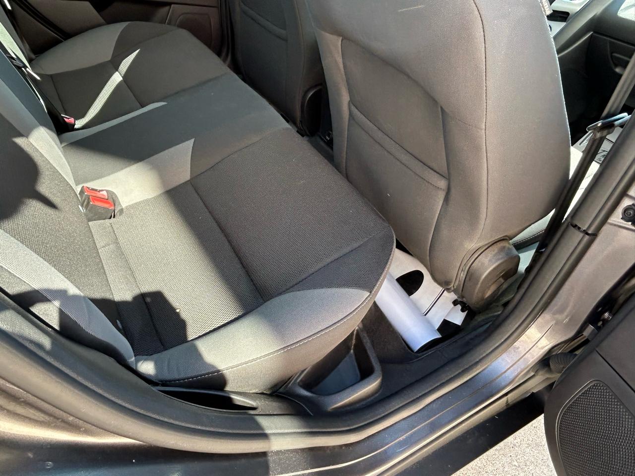 Ford Focus 4dr Sdn SE 2014