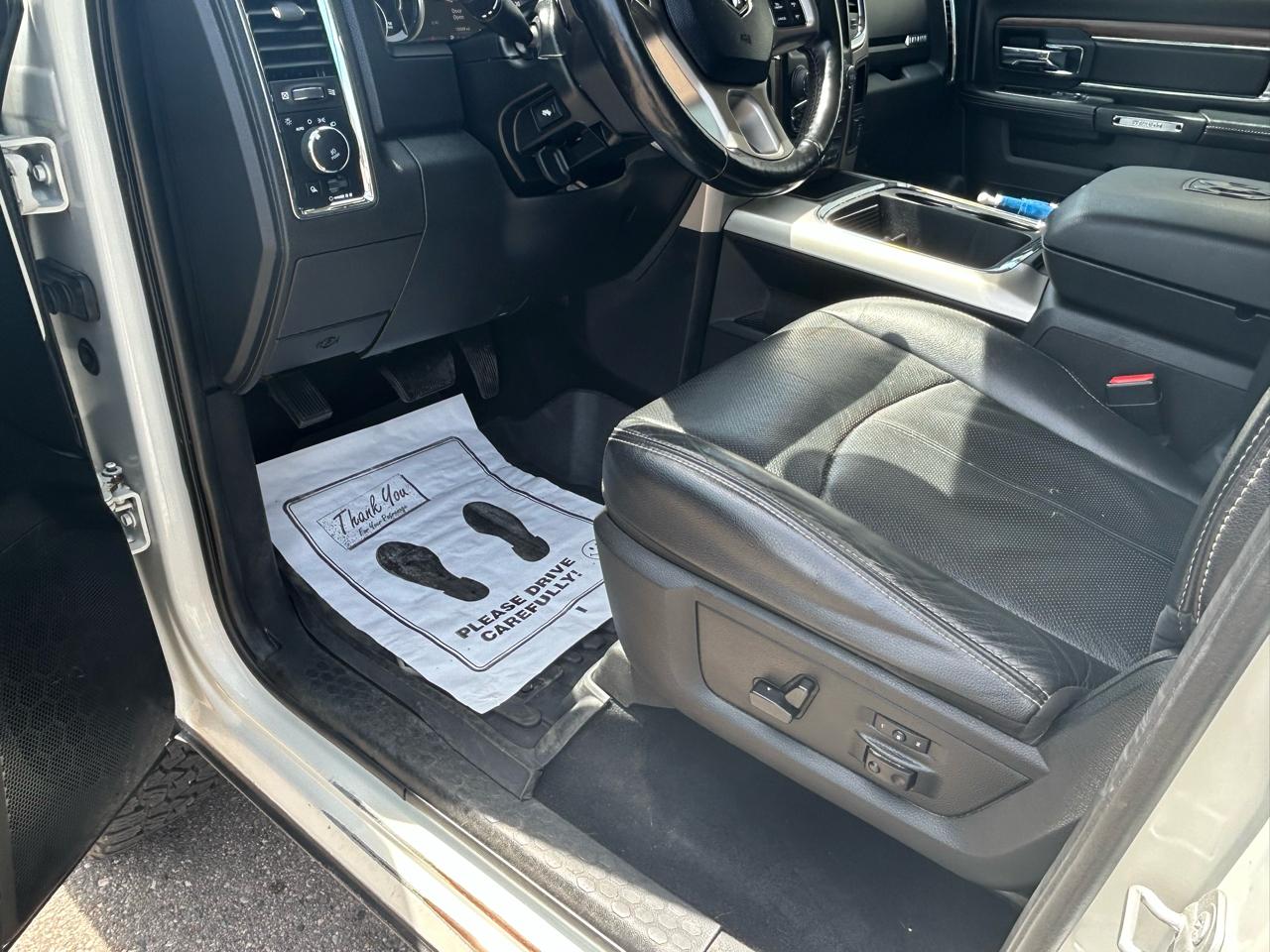 RAM 1500 Laramie Crew Cab 2018