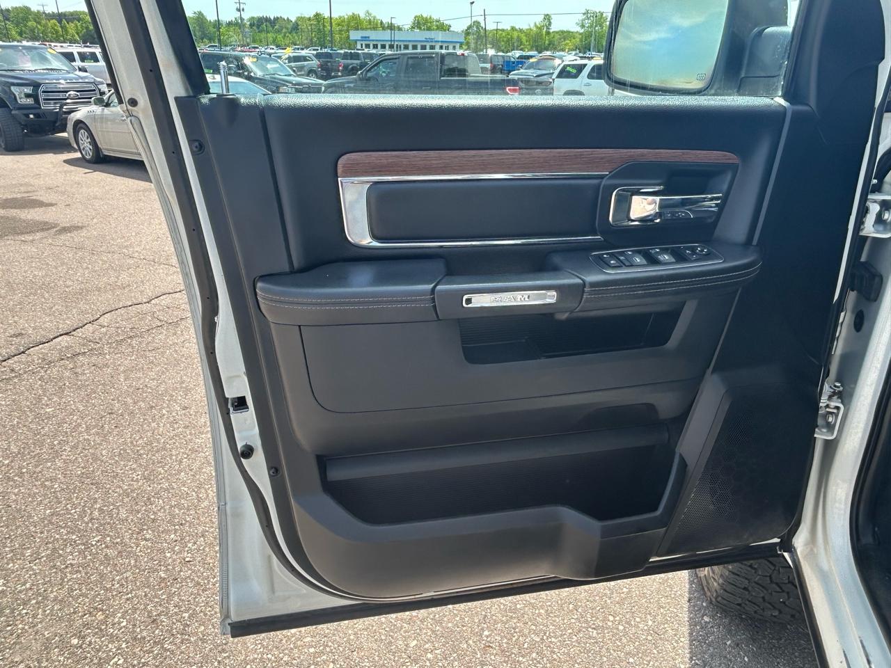 RAM 1500 Laramie Crew Cab 2018