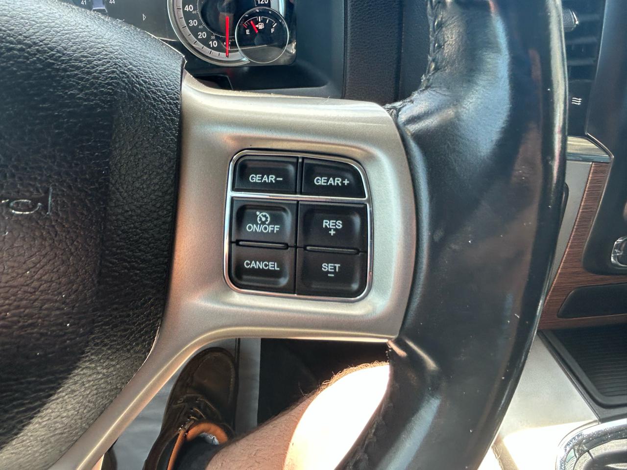 RAM 1500 Laramie Crew Cab 2018