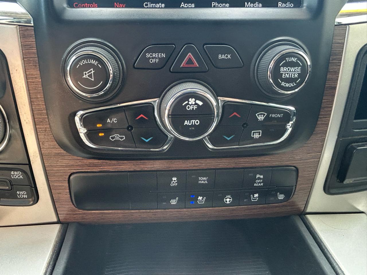 RAM 1500 Laramie Crew Cab 2018