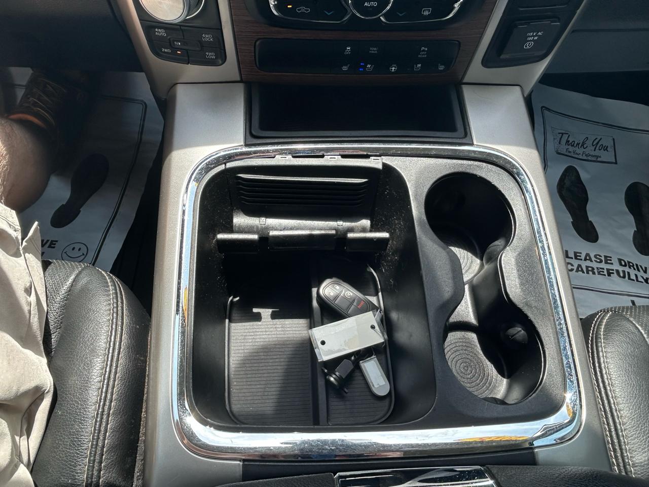 RAM 1500 Laramie Crew Cab 2018