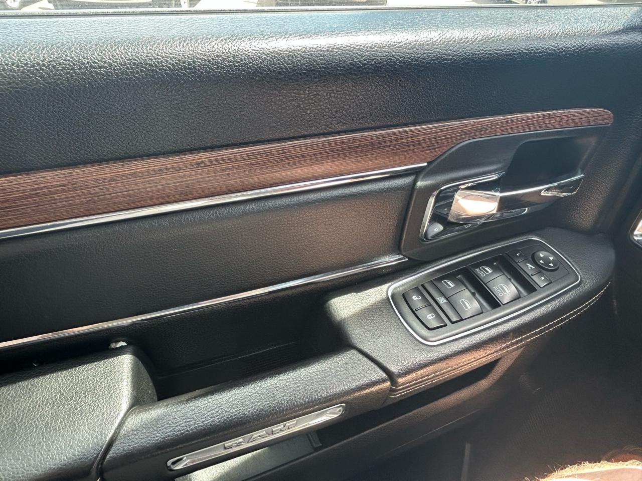 RAM 1500 Laramie Crew Cab 2018
