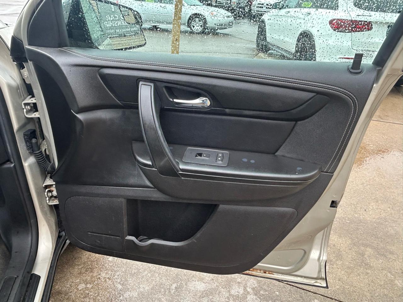GMC Acadia FWD 4dr SLE2 2014