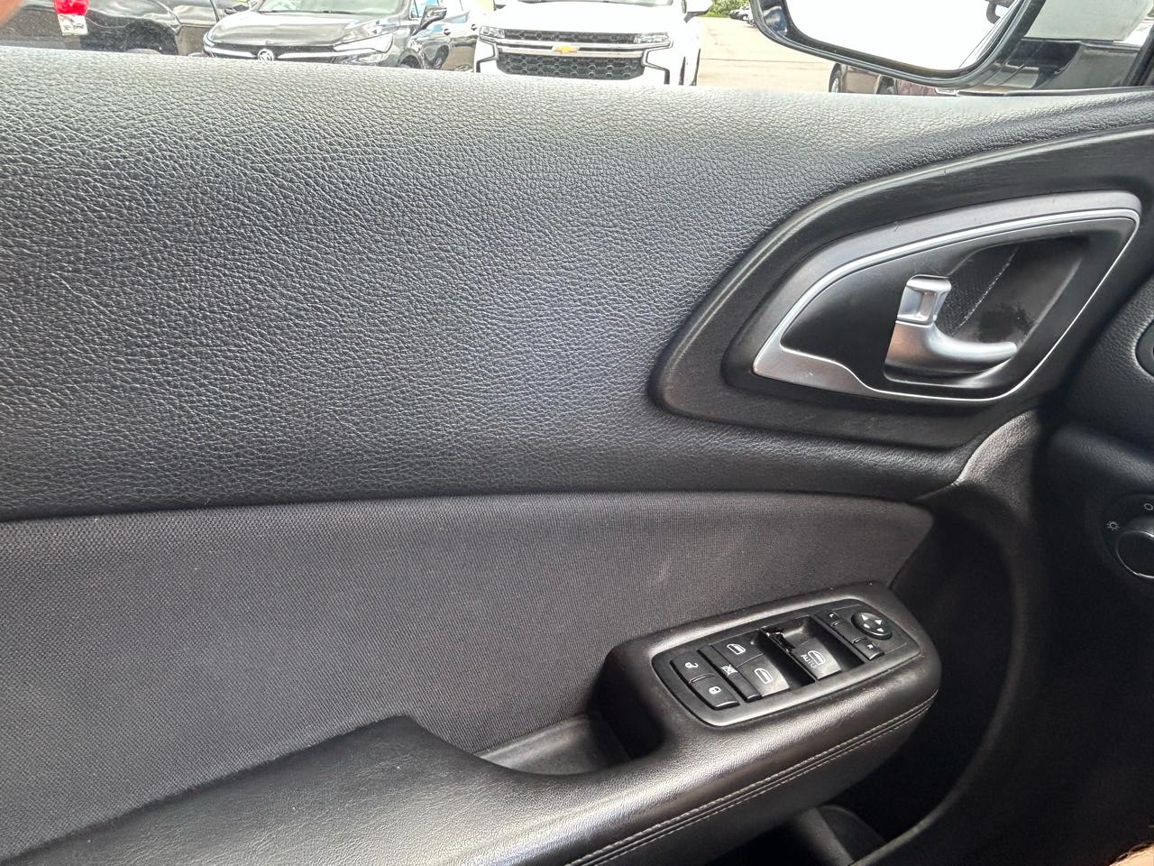 Chrysler 200 Limited 2015