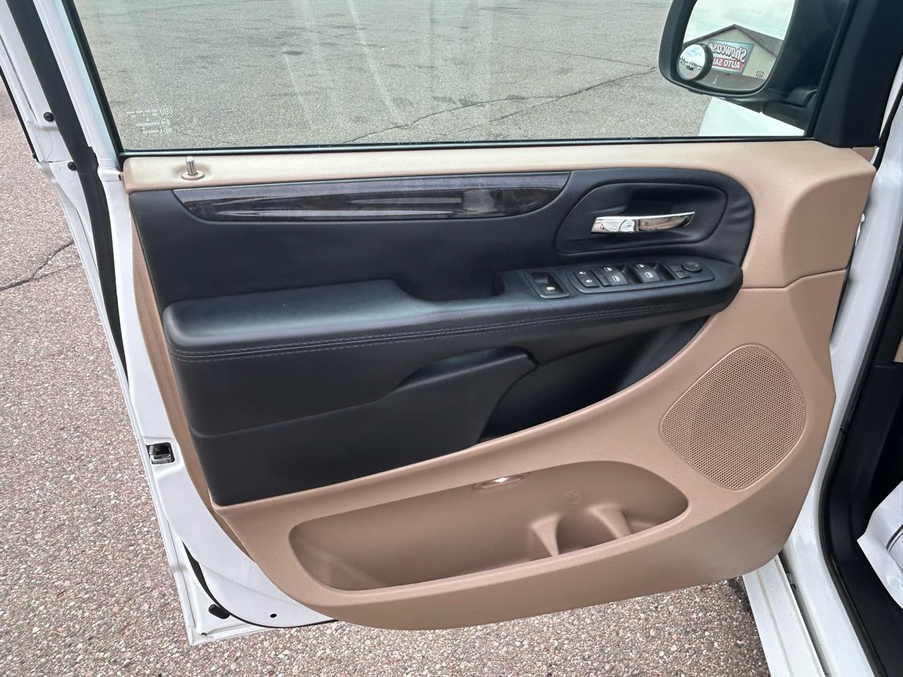 Dodge Grand Caravan SXT 2016