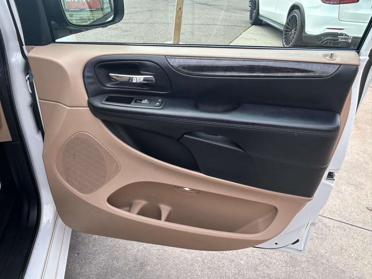 Dodge Grand Caravan SXT 2016