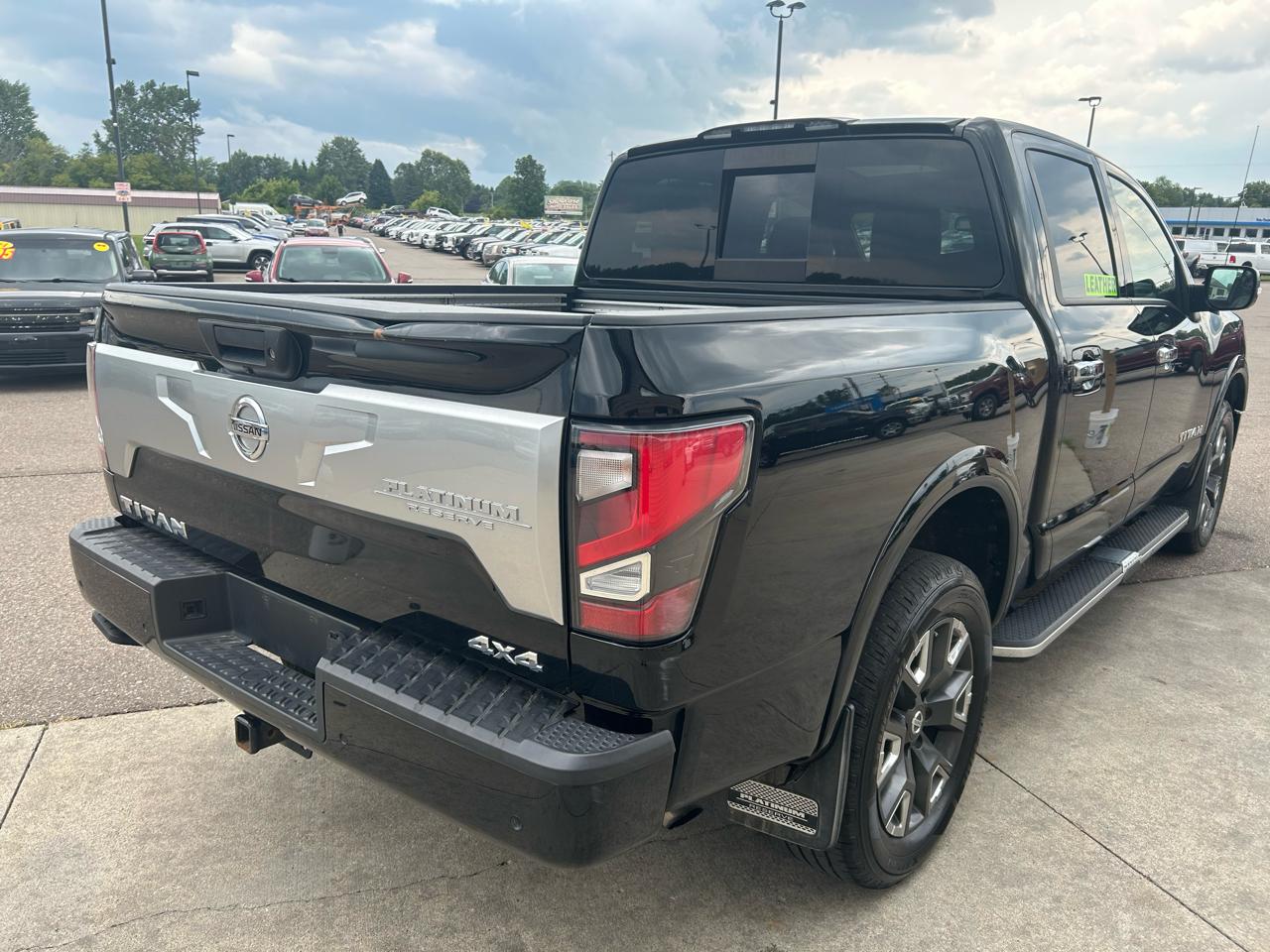 Nissan Titan  2021