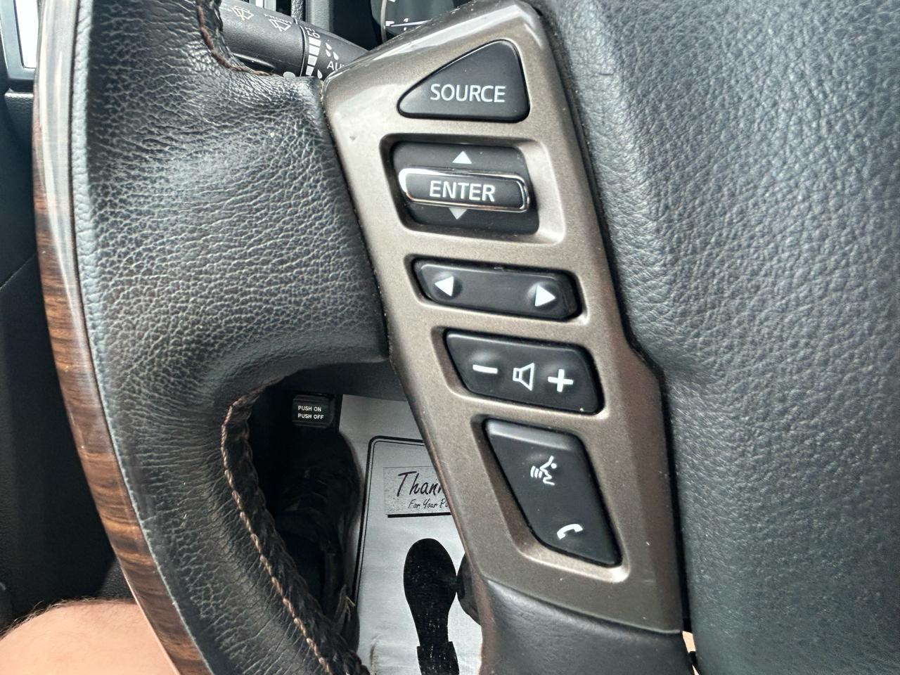 Nissan Titan  2021