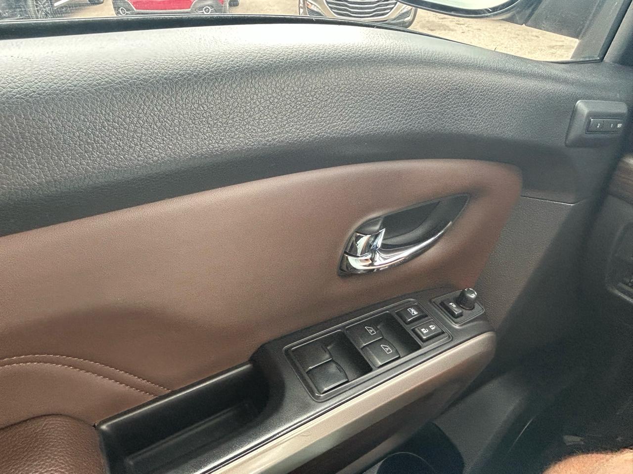 Nissan Titan  2021