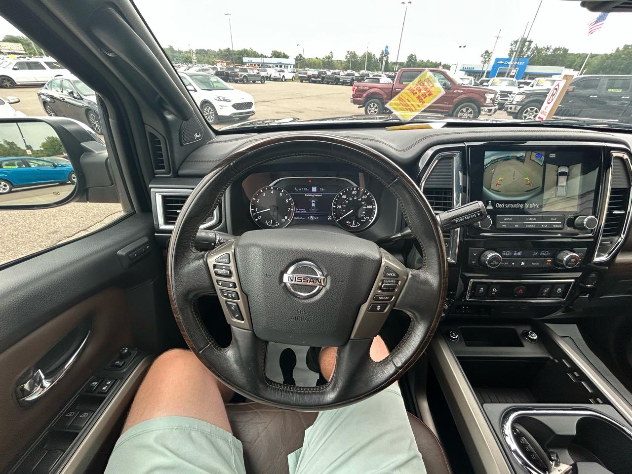 Nissan Titan  2021
