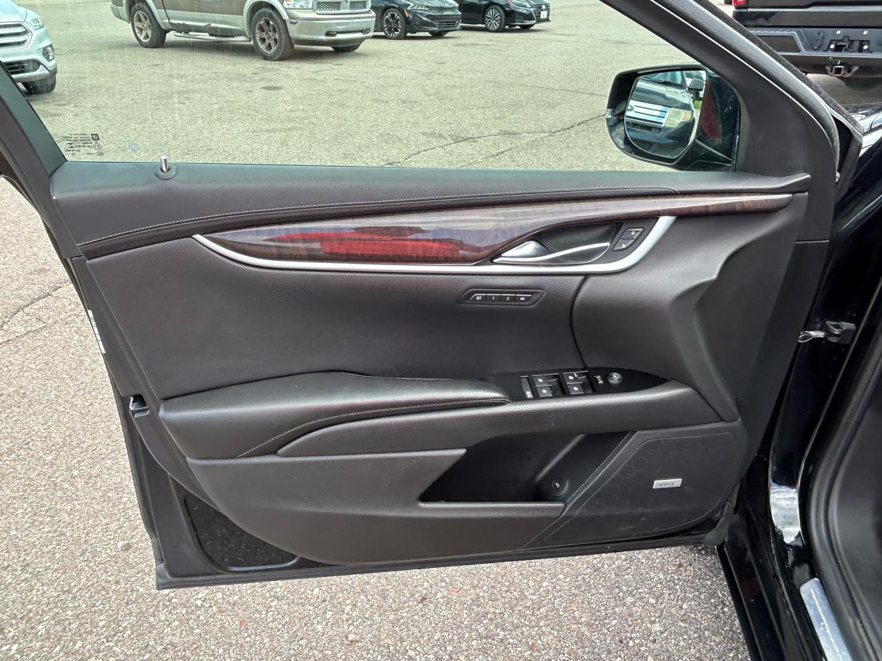 Cadillac XTS  2016