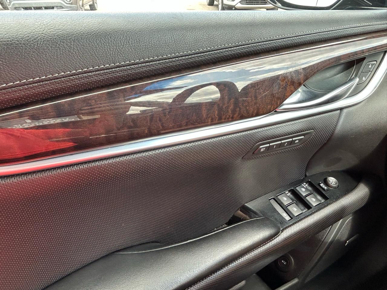 Cadillac XTS  2016