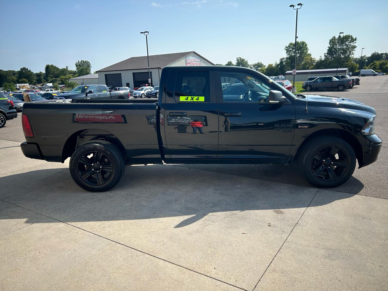 RAM 1500 Classic SLT 4x4 Quad Cab 6'4" Box 2019