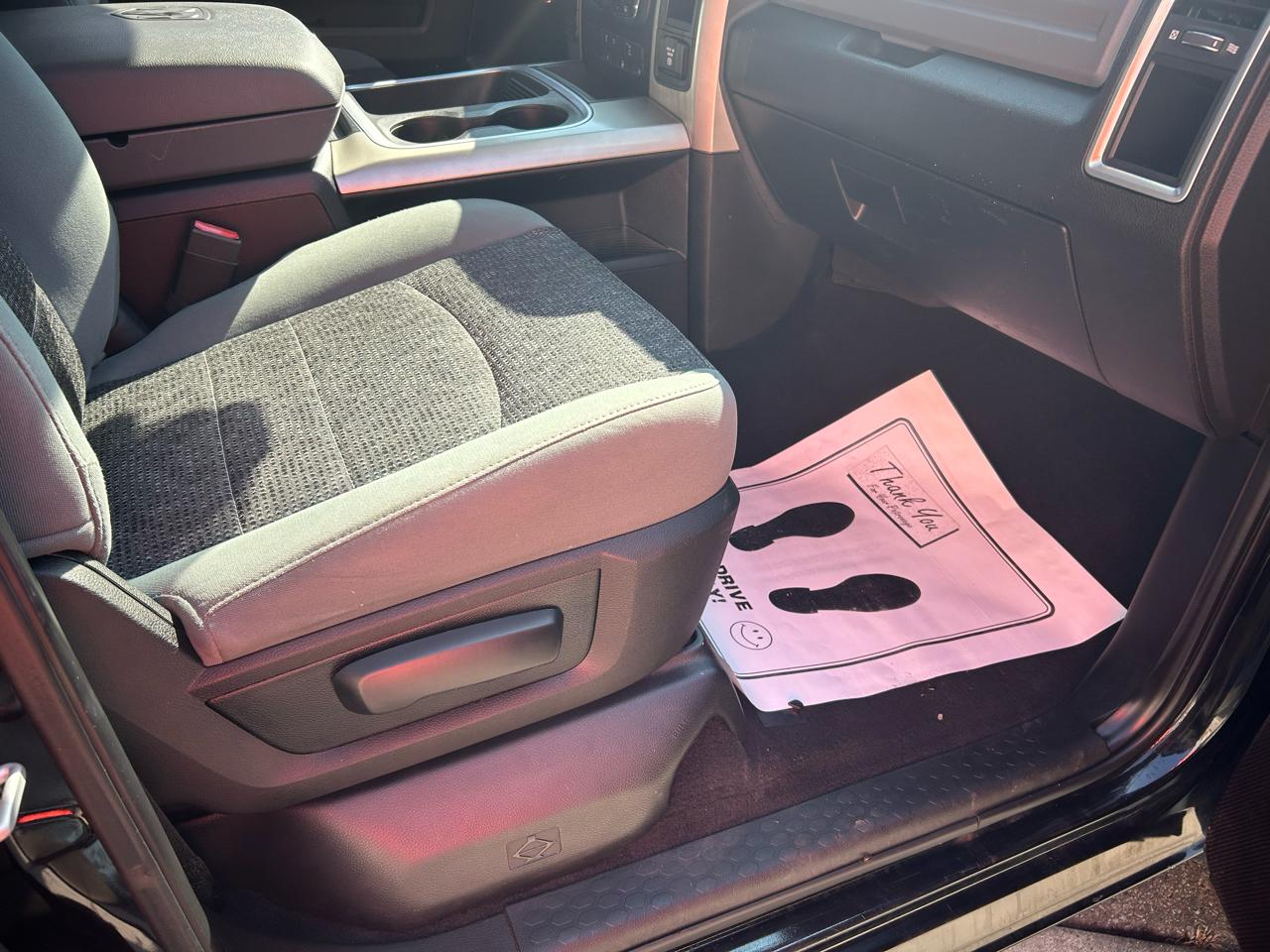RAM 1500 Classic SLT 4x4 Quad Cab 6'4" Box 2019