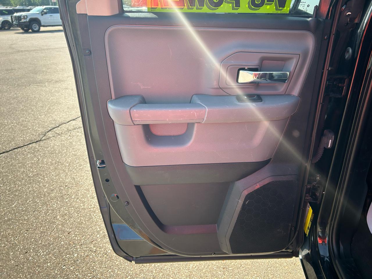 RAM 1500 Classic SLT 4x4 Quad Cab 6'4" Box 2019