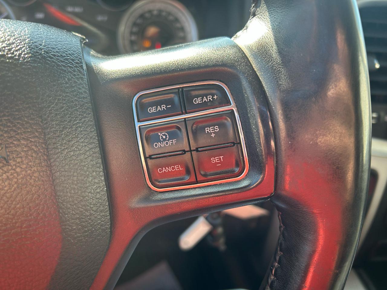 RAM 1500 Classic SLT 4x4 Quad Cab 6'4" Box 2019