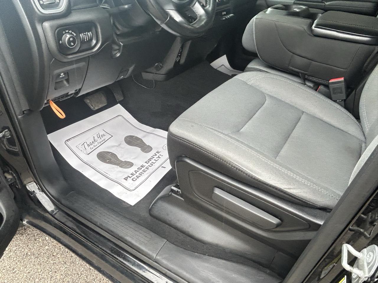 RAM 1500 Big Horn/Lone Star 4x4 Crew Cab 5'7" Box 2019