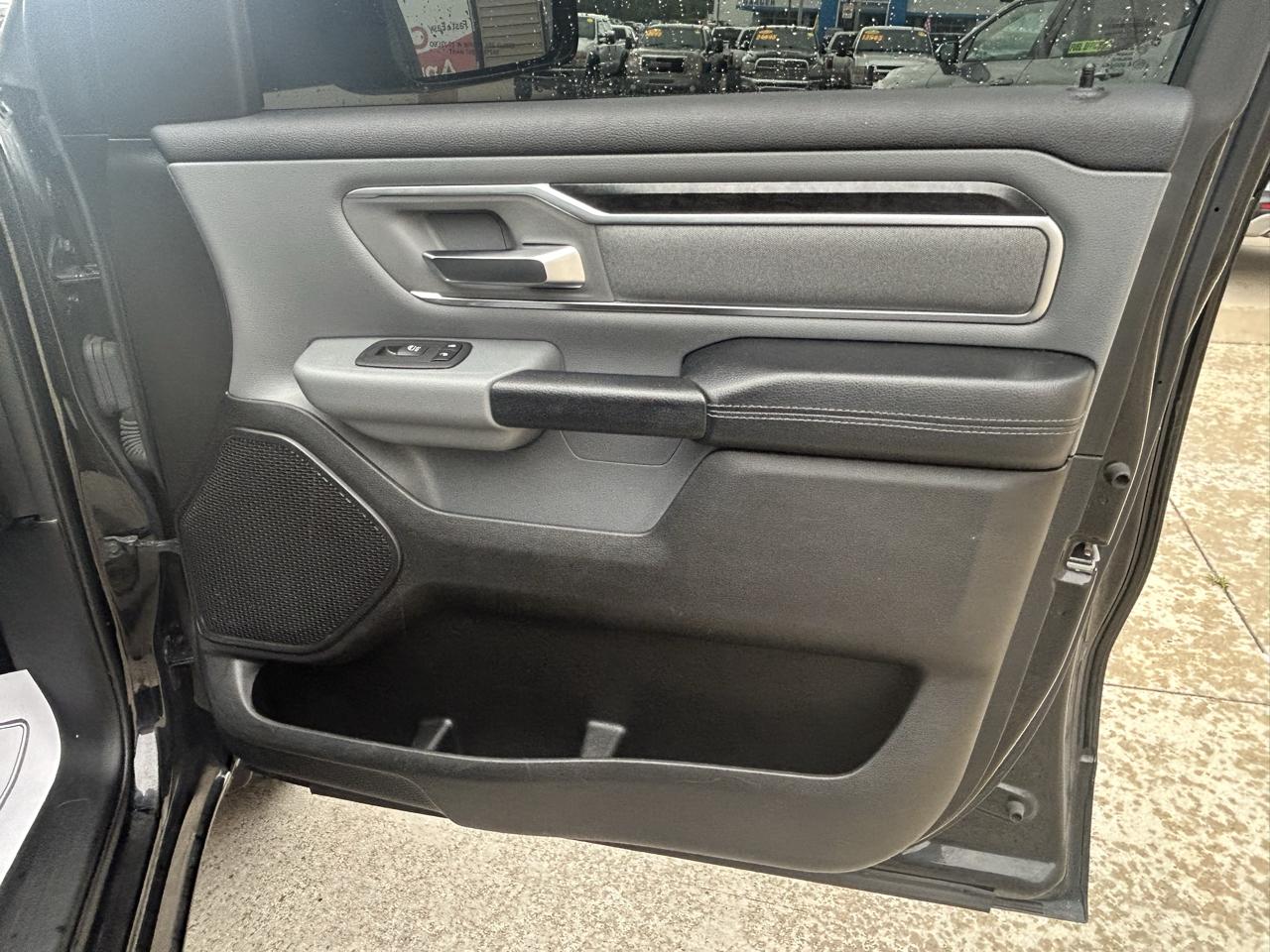 RAM 1500 Big Horn/Lone Star 4x4 Crew Cab 5'7" Box 2019