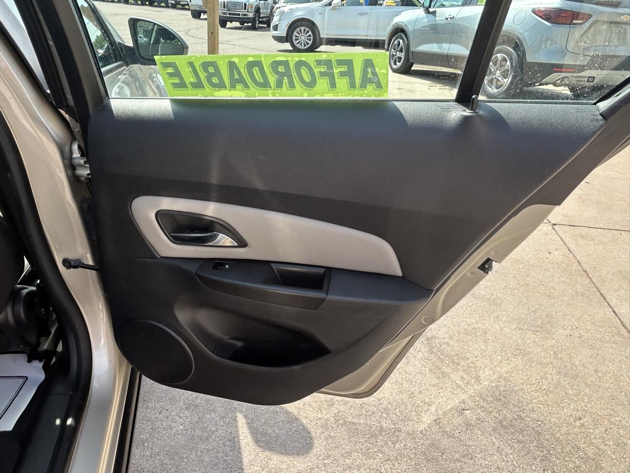 Chevrolet Cruze 4dr Sdn Auto LS 2014