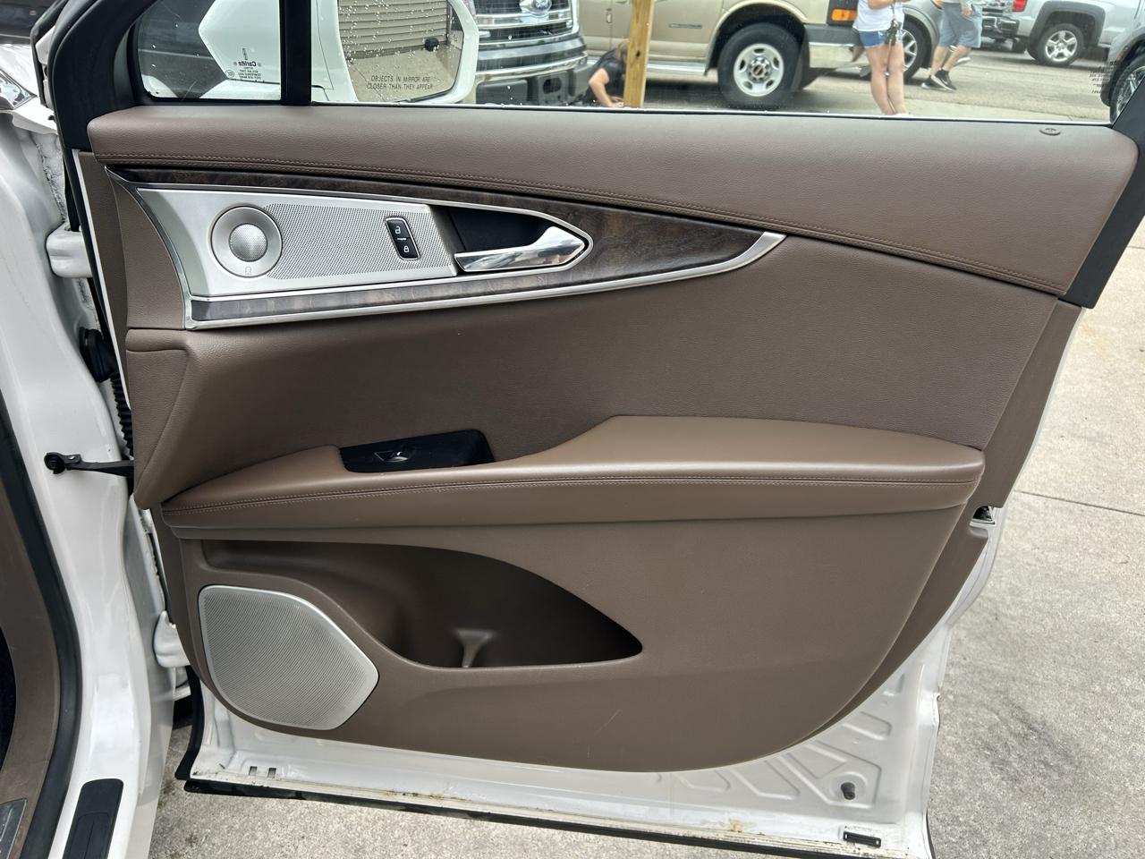 Lincoln MKX AWD 4dr Reserve 2016
