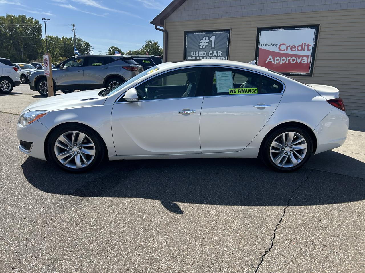 Buick Regal 4dr Sdn Premium I FWD 2014