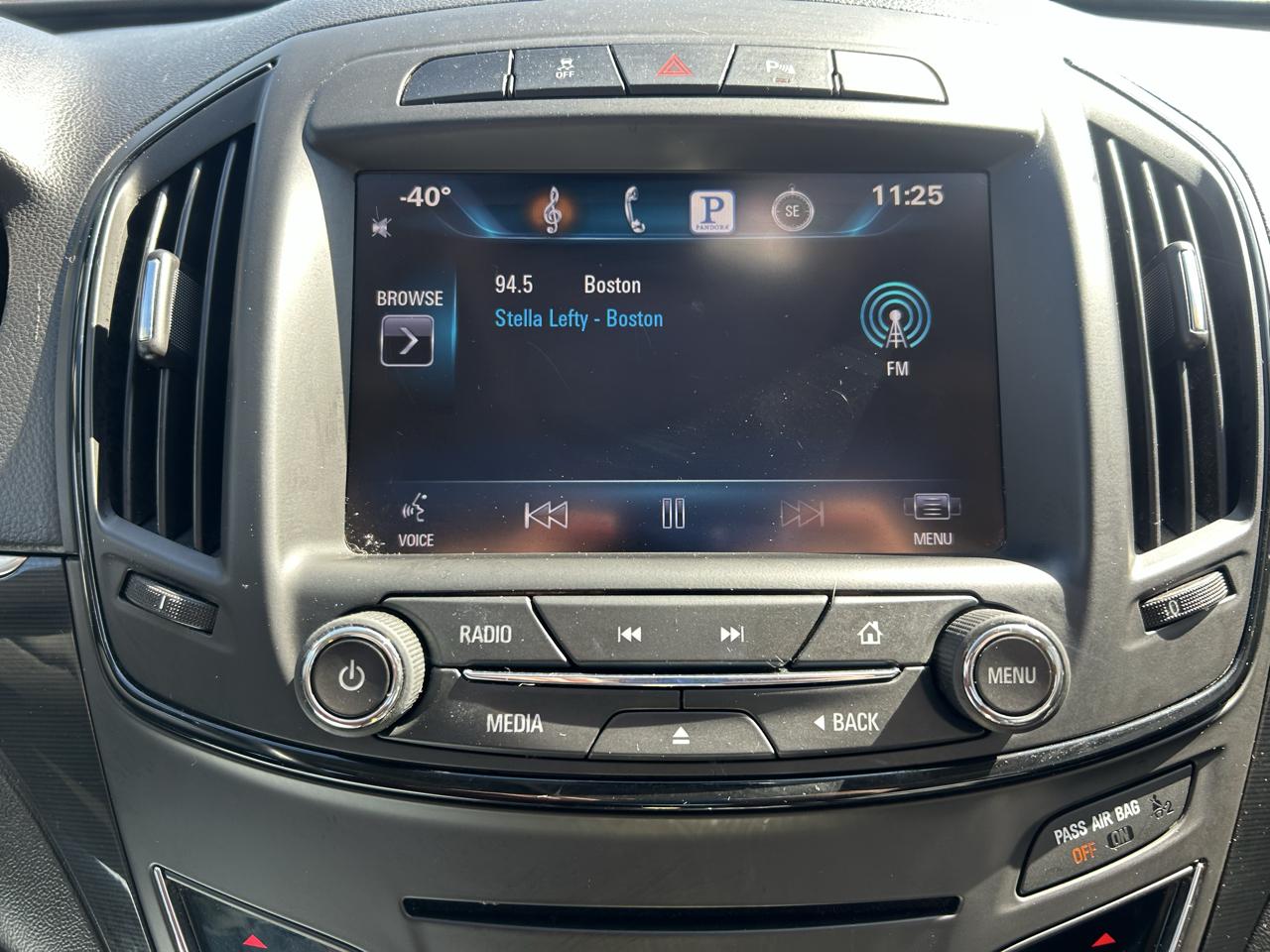 Buick Regal 4dr Sdn Premium I FWD 2014