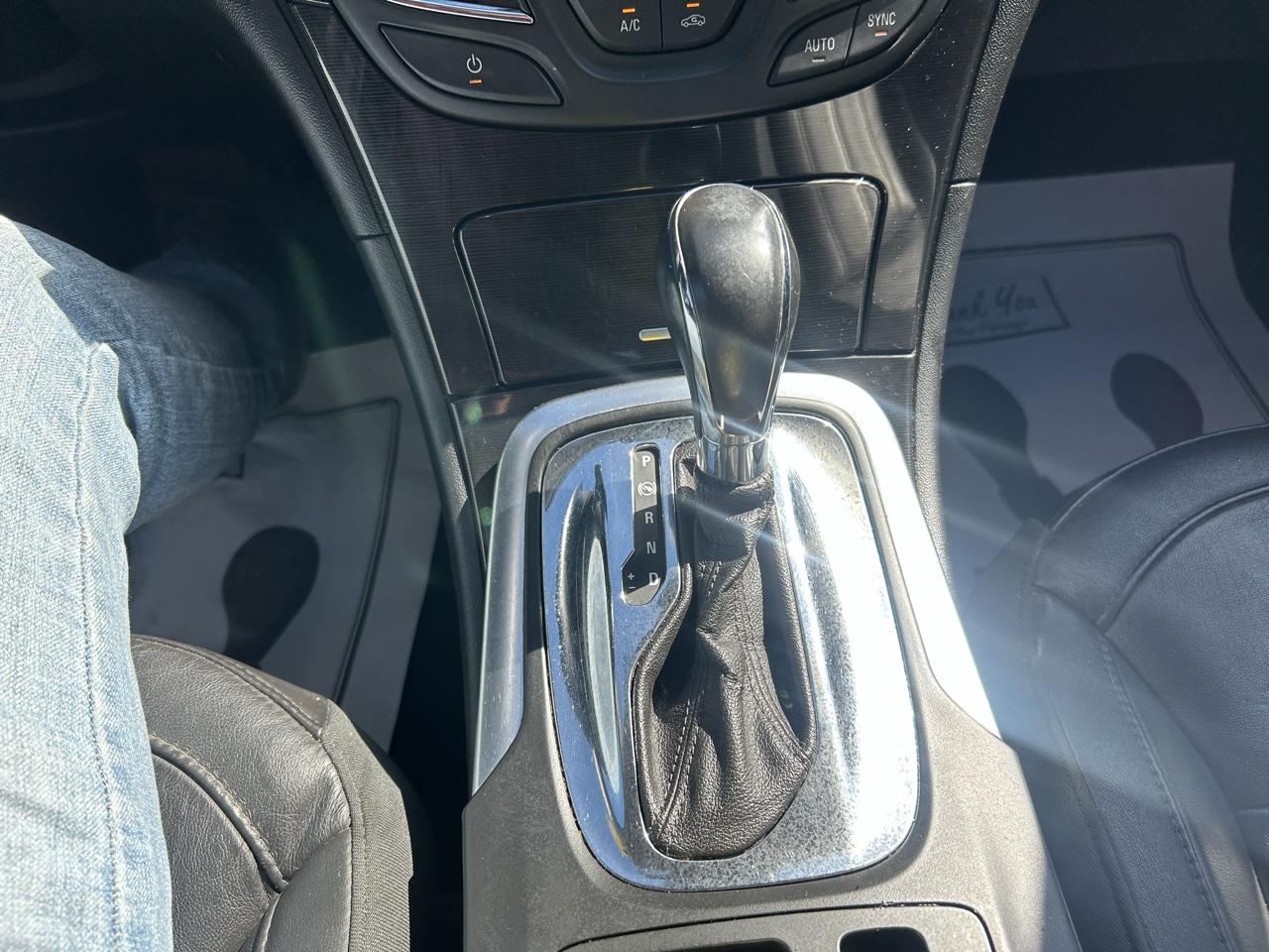 Buick Regal 4dr Sdn Premium I FWD 2014