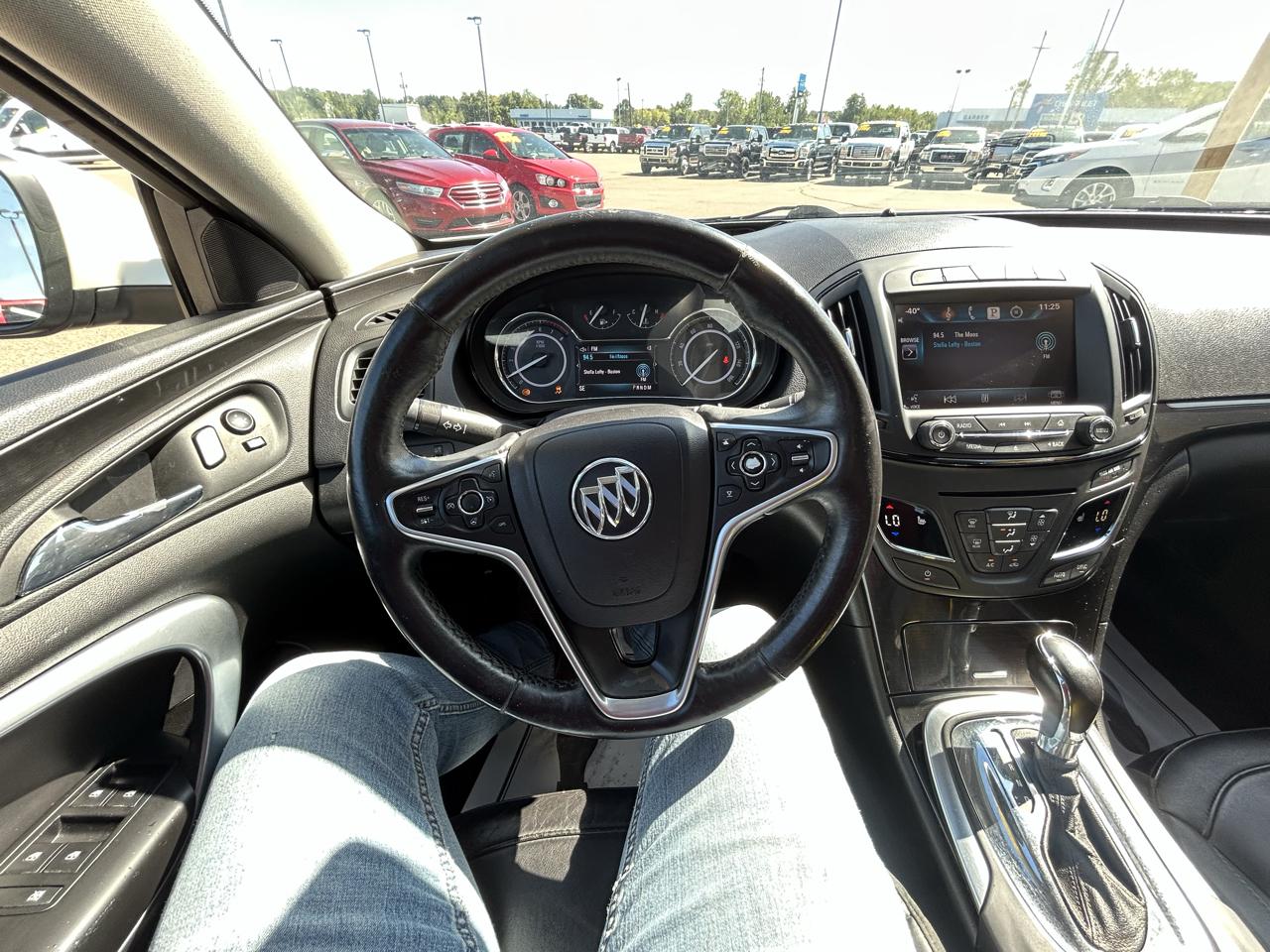 Buick Regal 4dr Sdn Premium I FWD 2014