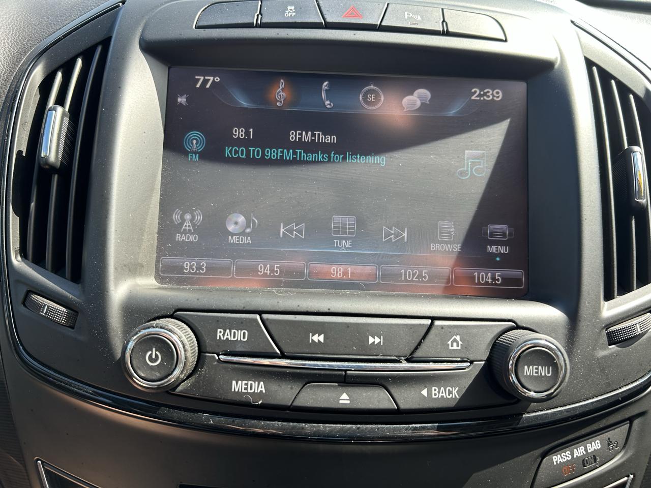 Buick Regal 4dr Sdn Premium II FWD 2016